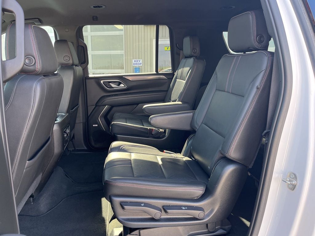 2021 Chevrolet Suburban 4WD RST