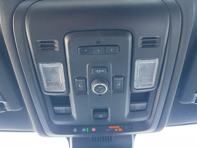 2023 Chevrolet Suburban 4WD RST