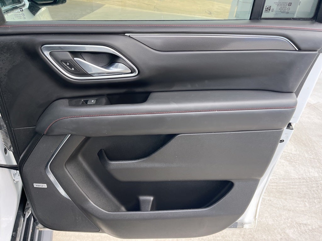 2023 Chevrolet Suburban 4WD RST