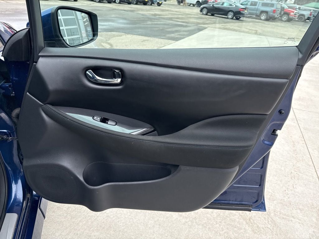 2024 Nissan LEAF SV PLUS