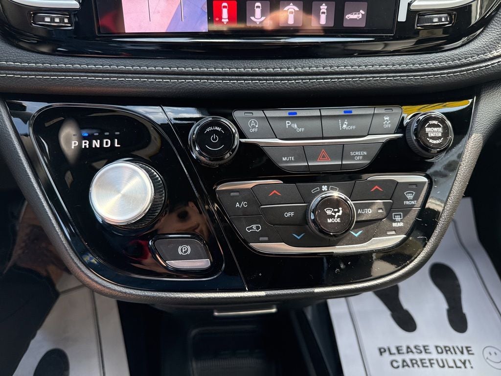 2027 Chrysler Pacifica PACIFICA SELECT