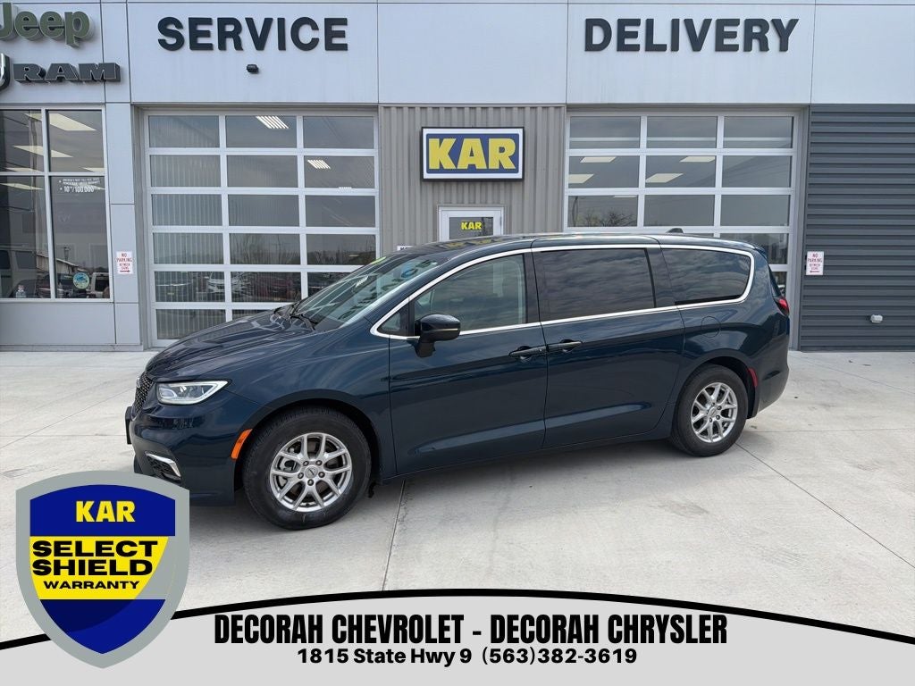 2023 Chrysler Pacifica Touring L