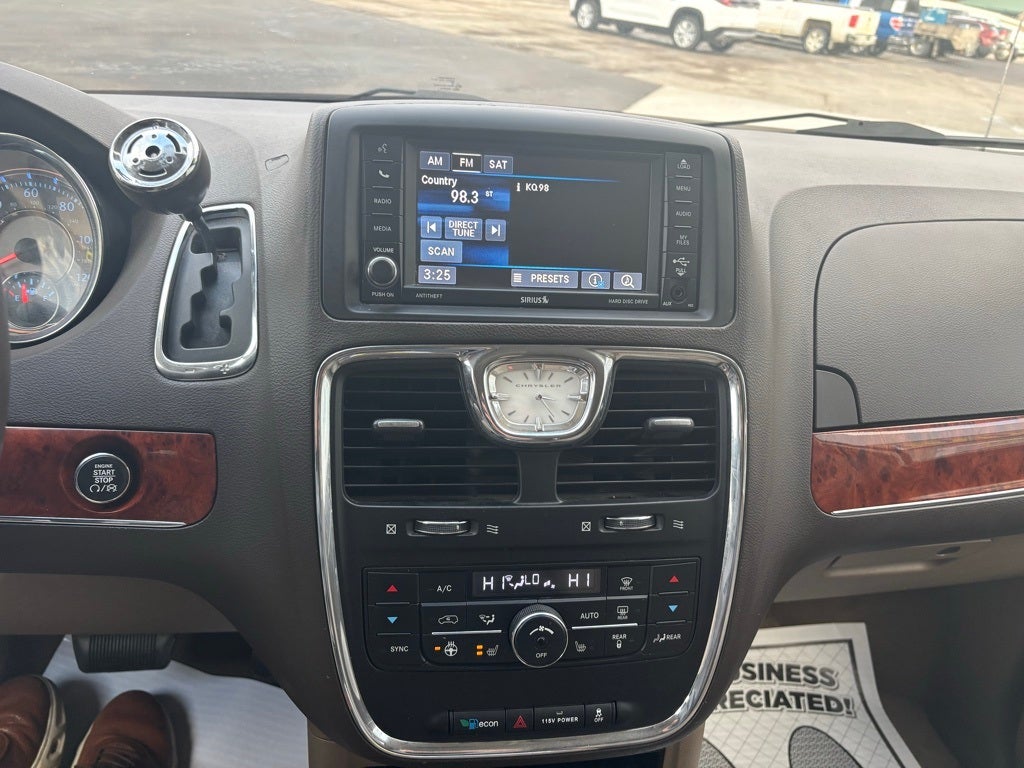 2015 Chrysler Town & Country Touring