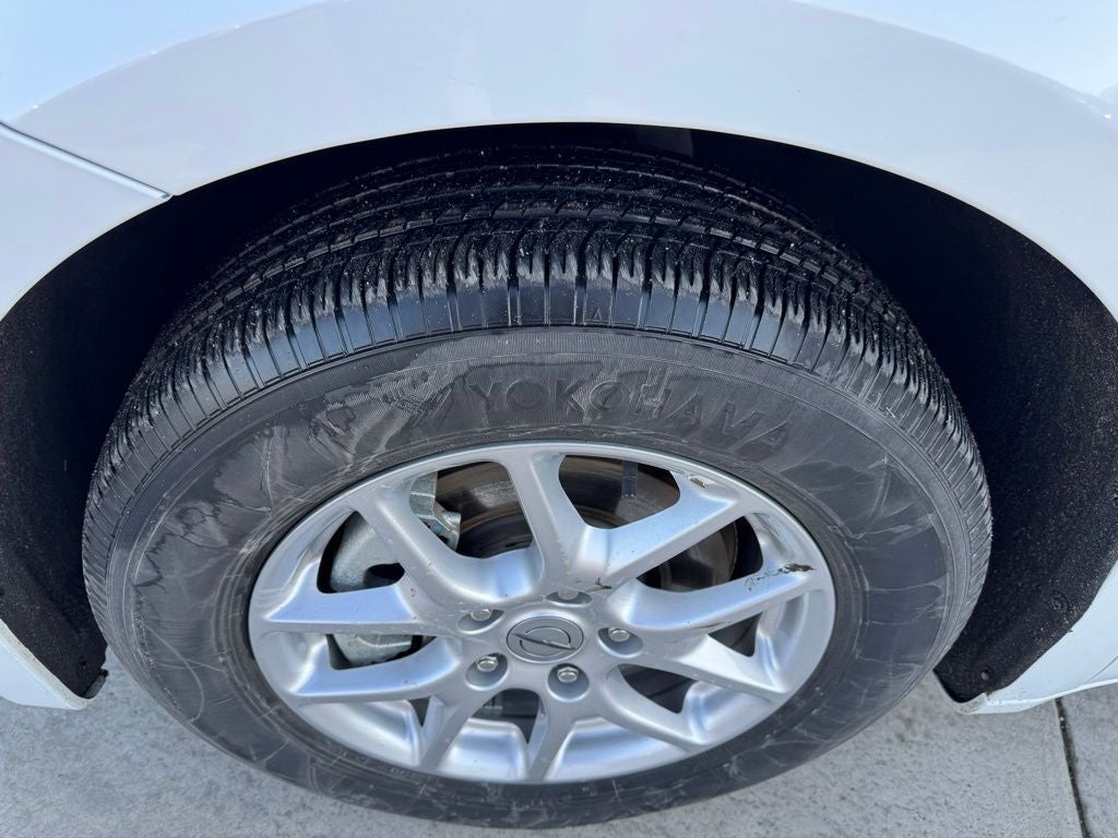 2025 Chrysler Voyager LX