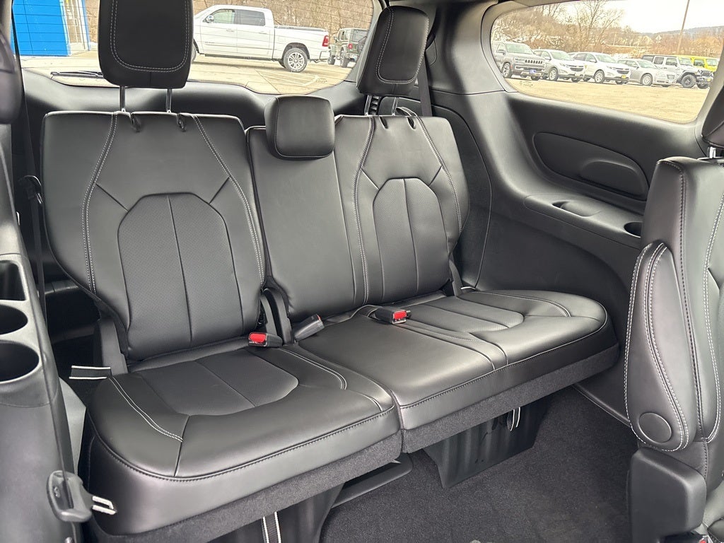 2026 Chrysler Voyager VOYAGER LX