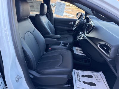 2026 Chrysler Voyager VOYAGER LX