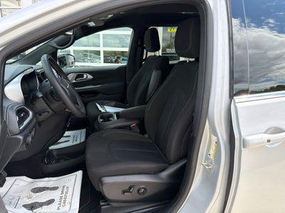 2024 Chrysler Pacifica Touring