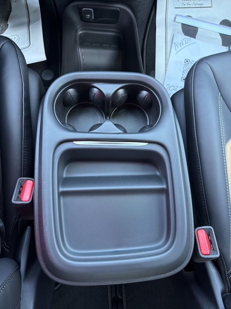 2027 Chrysler Pacifica PACIFICA SELECT AWD