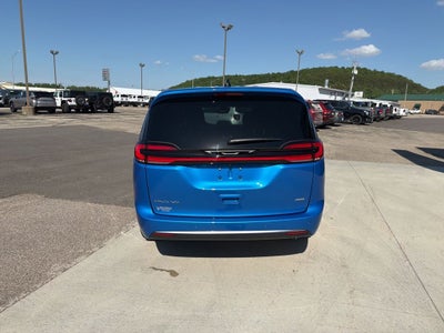 2027 Chrysler Pacifica PACIFICA SELECT AWD