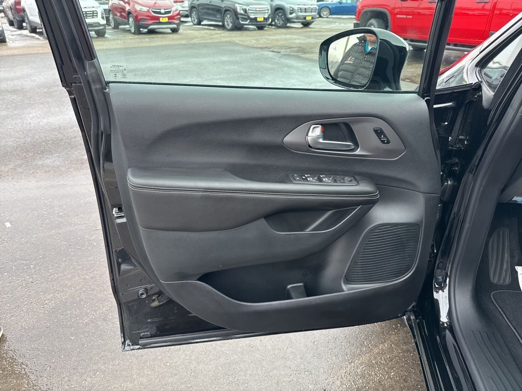 2026 Chrysler Pacifica PACIFICA SELECT AWD