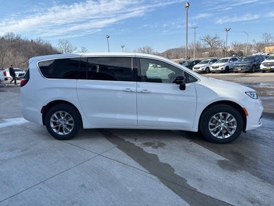 2026 Chrysler Pacifica PACIFICA SELECT AWD