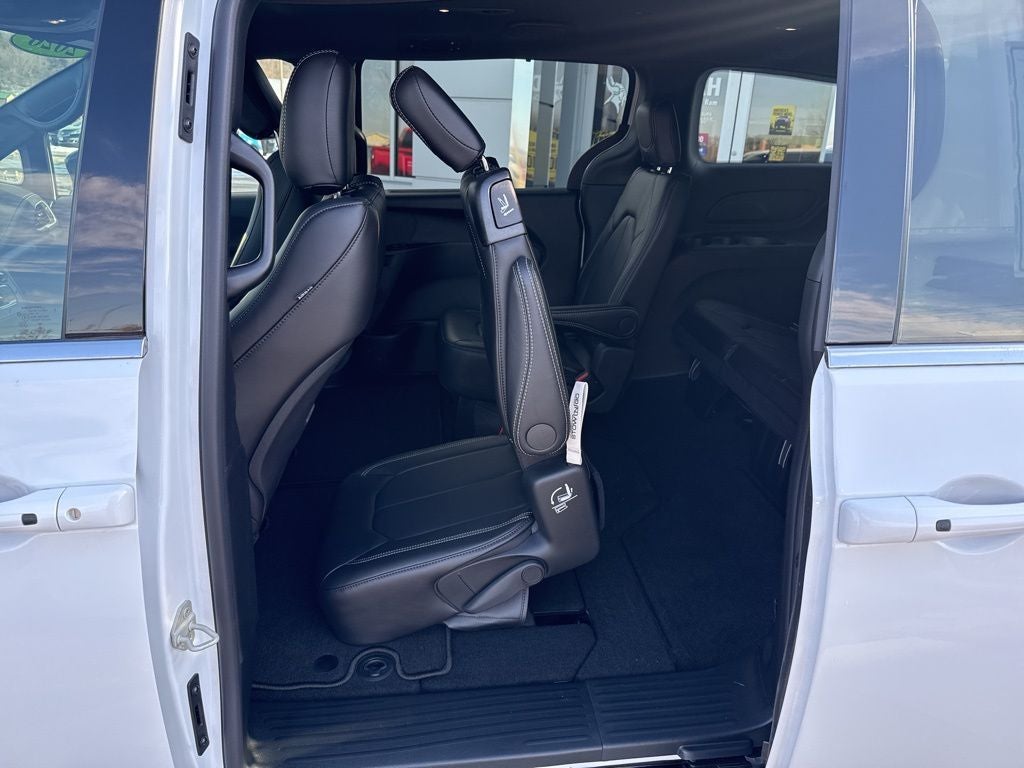 2026 Chrysler Pacifica PACIFICA SELECT AWD