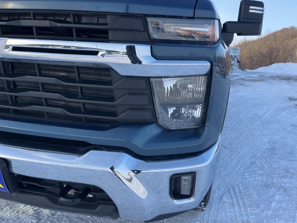 2024 Chevrolet Silverado 2500HD 4WD Crew Cab Standard Bed LT