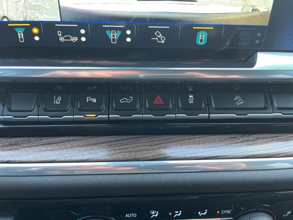 2024 Chevrolet Silverado 2500HD 4WD Crew Cab Standard Bed LT