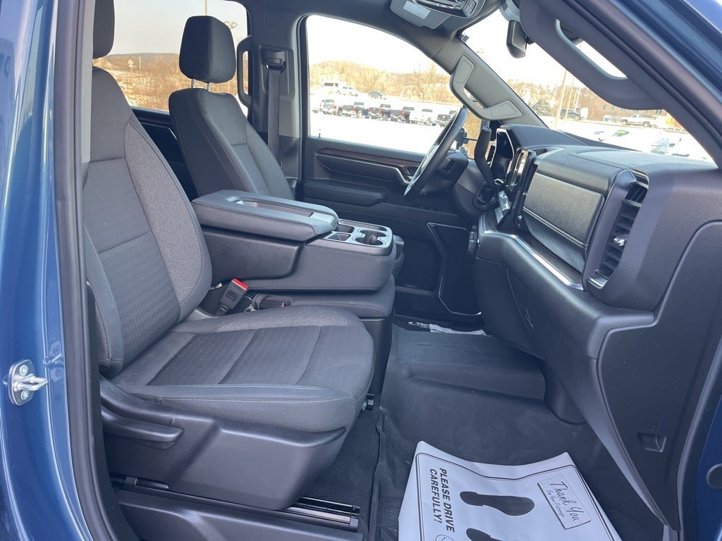 2024 Chevrolet Silverado 2500HD 4WD Crew Cab Standard Bed LT