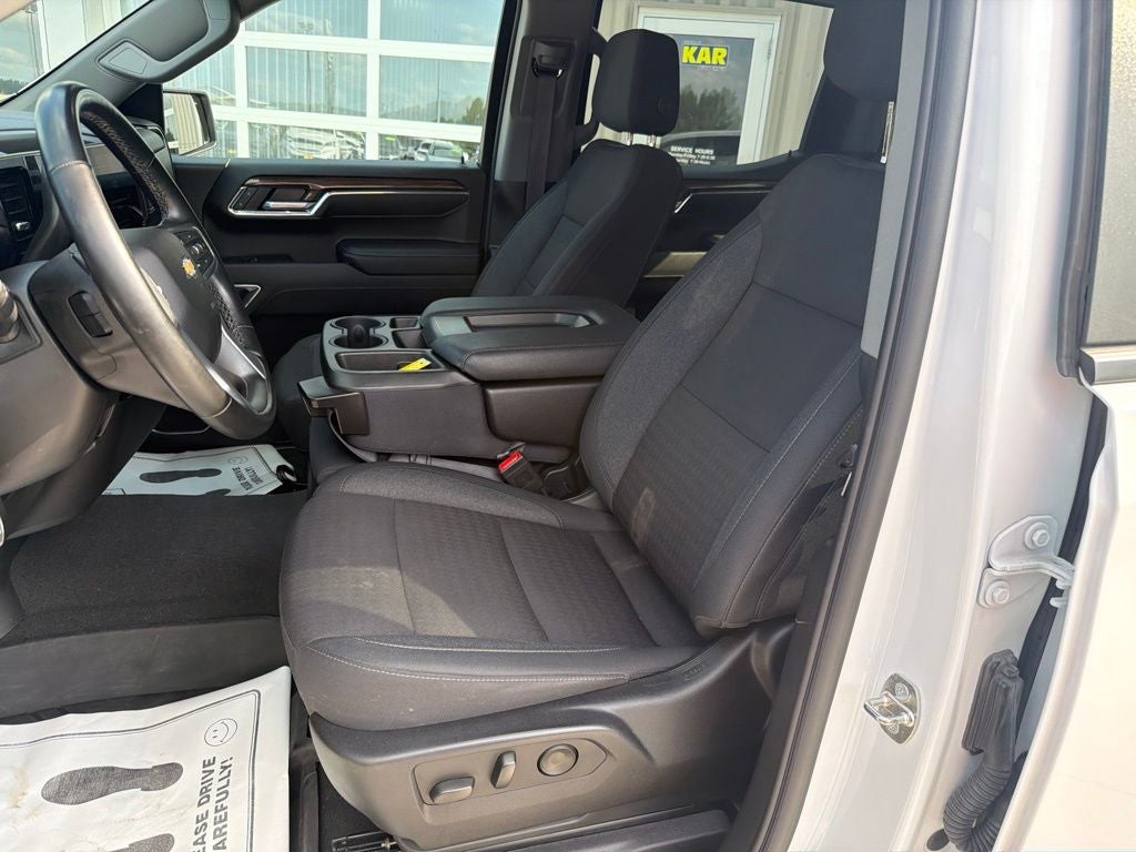 2024 Chevrolet Silverado 1500 4WD Crew Cab Short Bed LT