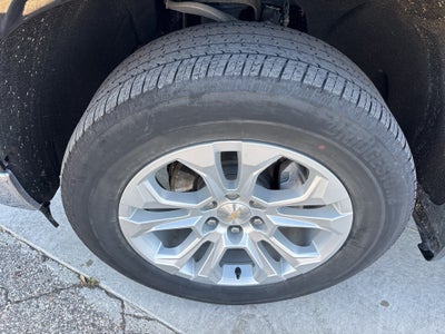 2022 Chevrolet Silverado 1500 4WD Crew Cab Short Bed LTZ