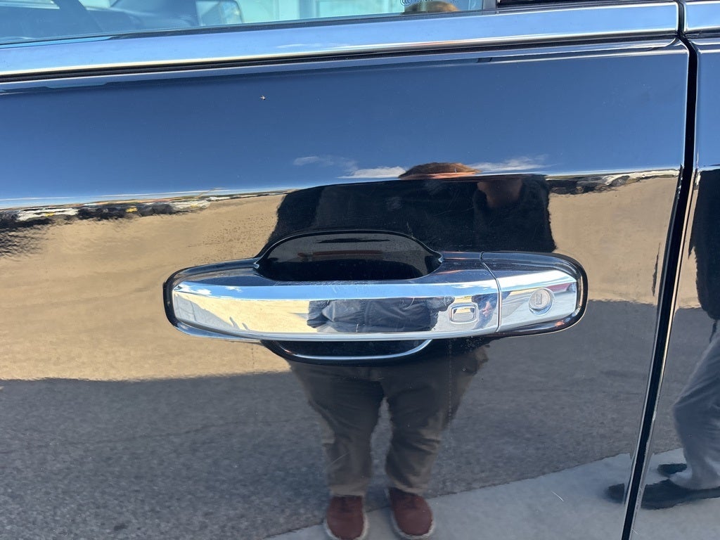 2022 Chevrolet Silverado 1500 4WD Crew Cab Short Bed LTZ