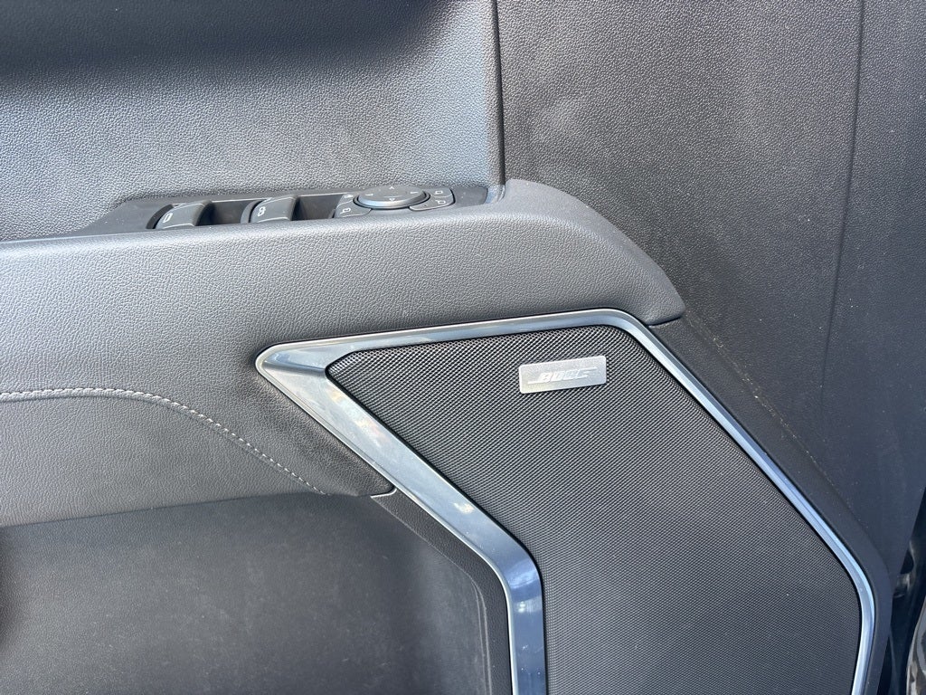 2022 Chevrolet Silverado 1500 4WD Crew Cab Short Bed LTZ