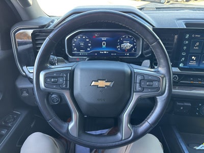 2022 Chevrolet Silverado 1500 4WD Crew Cab Short Bed LTZ