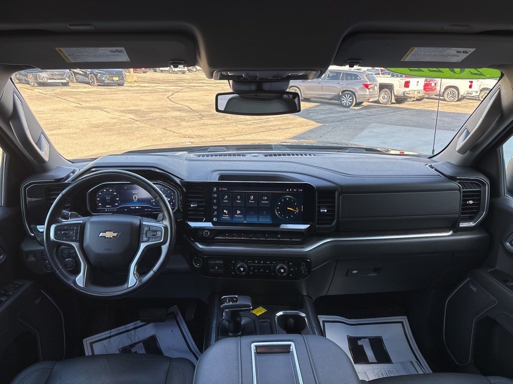 2022 Chevrolet Silverado 1500 4WD Crew Cab Short Bed LTZ