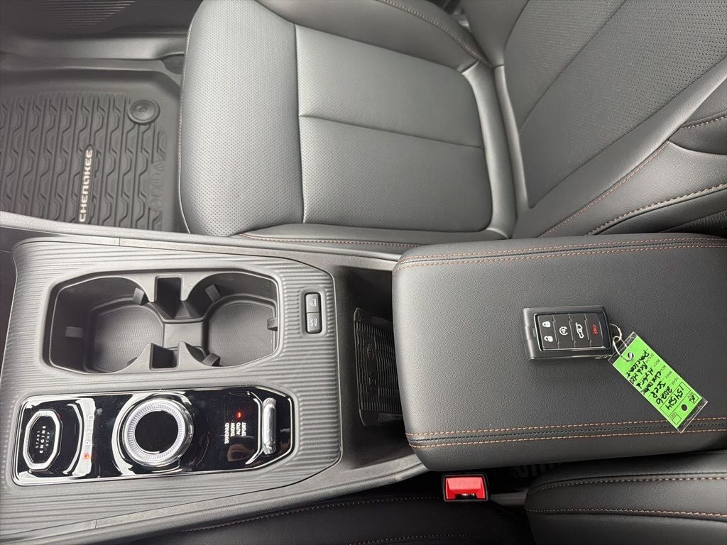 2026 Jeep Cherokee CHEROKEE LIMITED 4X4