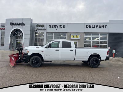 2022 RAM 3500 Tradesman Crew Cab 4x4 8' Box