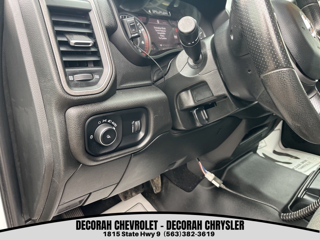 2022 RAM 3500 Tradesman Crew Cab 4x4 8' Box