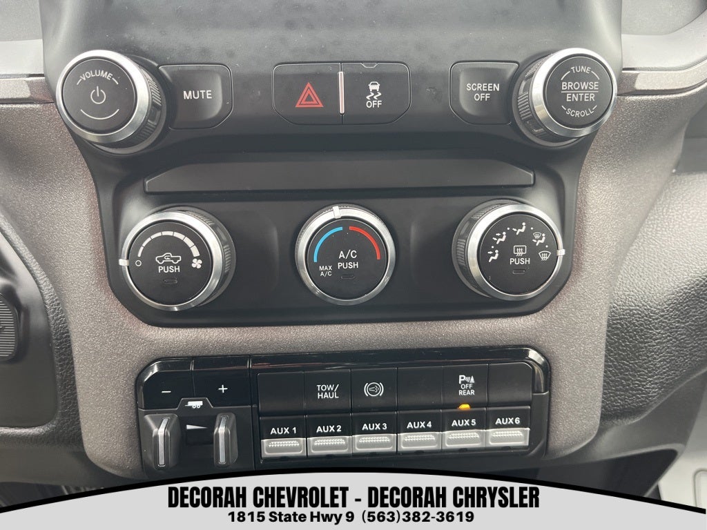 2022 RAM 3500 Tradesman Crew Cab 4x4 8' Box