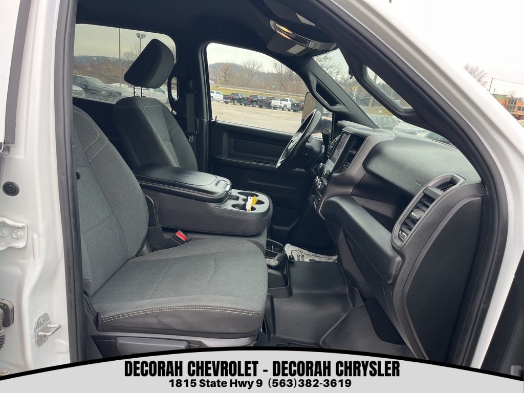 2022 RAM 3500 Tradesman Crew Cab 4x4 8' Box