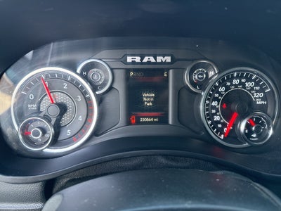 2020 RAM 3500 Big Horn Crew Cab 4x4 8' Box