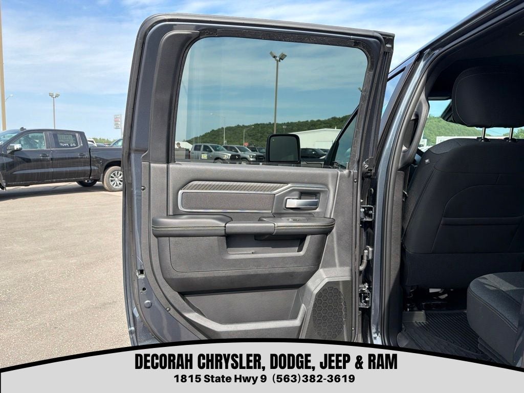 2026 RAM 3500 RAM 3500 BIG HORN CREW CAB 4X4 8' BOX