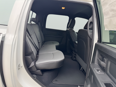 2027 RAM Ram 2500 RAM 2500 TRADESMAN CREW CAB 4X4 6'4' BOX