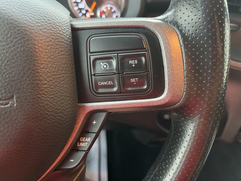 2022 RAM 2500 Tradesman Crew Cab 4x4 6'4' Box