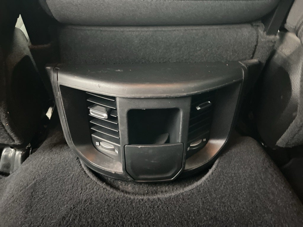 2022 RAM 2500 Tradesman Crew Cab 4x4 6'4' Box