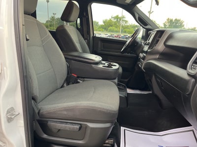 2022 RAM 2500 Tradesman Crew Cab 4x4 6'4' Box