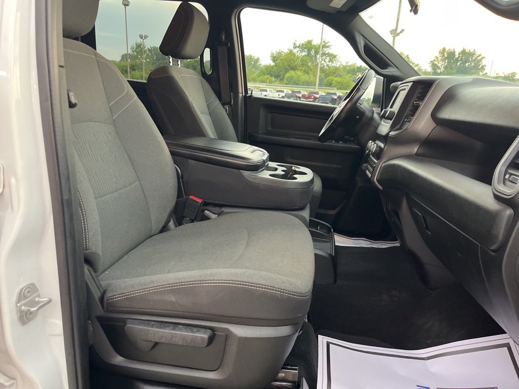 2022 RAM 2500 Tradesman Crew Cab 4x4 6'4' Box