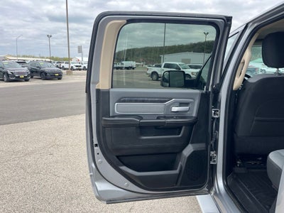 2020 RAM 2500 Big Horn Crew Cab 4x4 6'4' Box