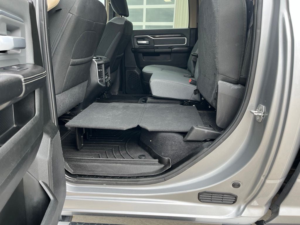 2020 RAM 2500 Big Horn Crew Cab 4x4 6'4' Box