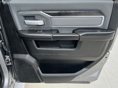 2020 RAM 2500 Big Horn Crew Cab 4x4 6'4' Box