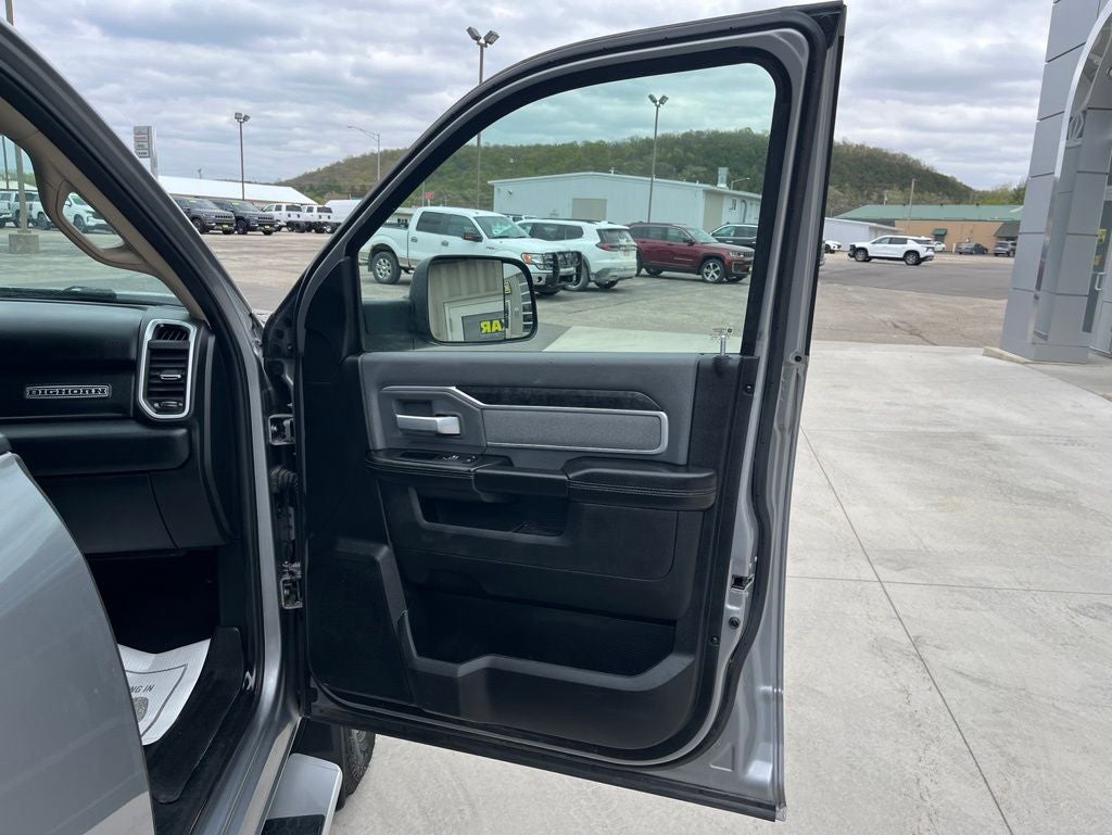2020 RAM 2500 Big Horn Crew Cab 4x4 6'4' Box