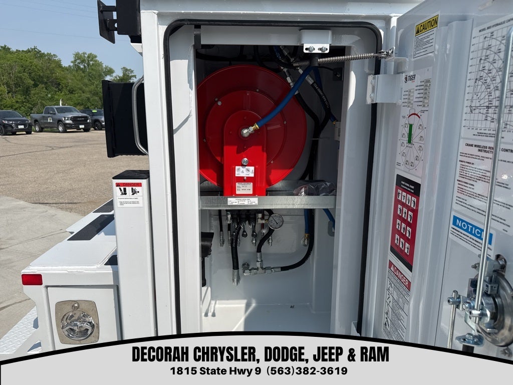 2024 RAM Ram 5500 Chassis Cab RAM 5500 TRADESMAN CHASSIS REGULAR CAB 4X4 84' CA