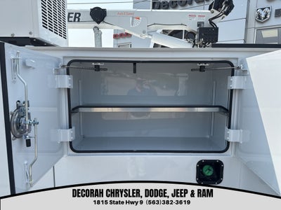 2024 RAM Ram 5500 Chassis Cab RAM 5500 TRADESMAN CHASSIS REGULAR CAB 4X4 84' CA