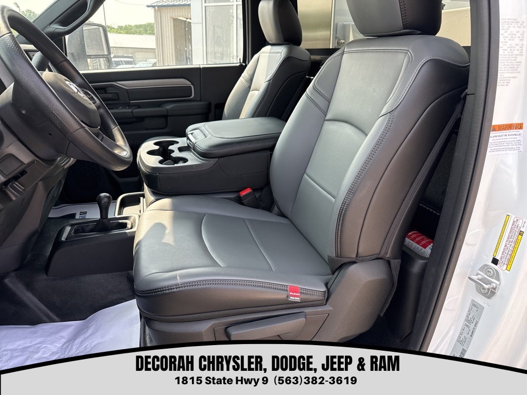 2024 RAM Ram 5500 Chassis Cab RAM 5500 TRADESMAN CHASSIS REGULAR CAB 4X4 84' CA