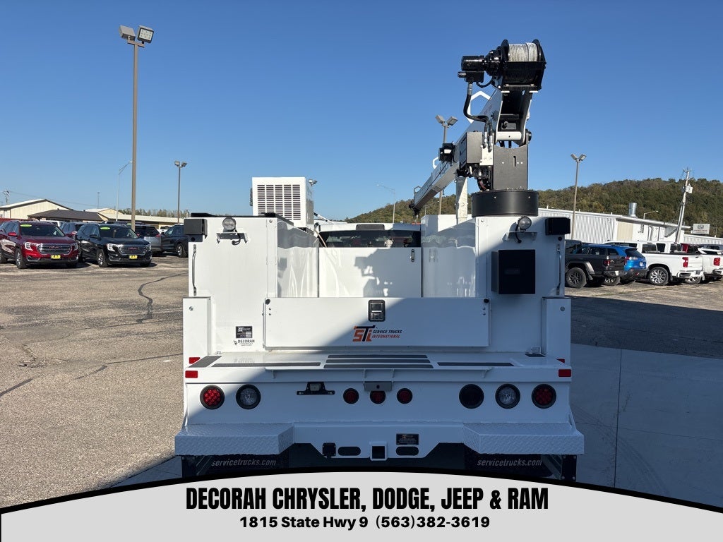 2024 RAM Ram 5500 Chassis Cab RAM 5500 TRADESMAN CHASSIS REGULAR CAB 4X4 84' CA