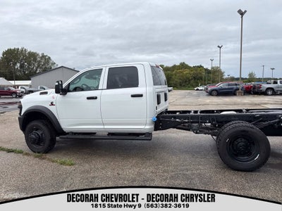 2027 RAM Ram 5500 Chassis Cab RAM 5500 TRADESMAN CHASSIS CREW CAB 4X4 60' CA