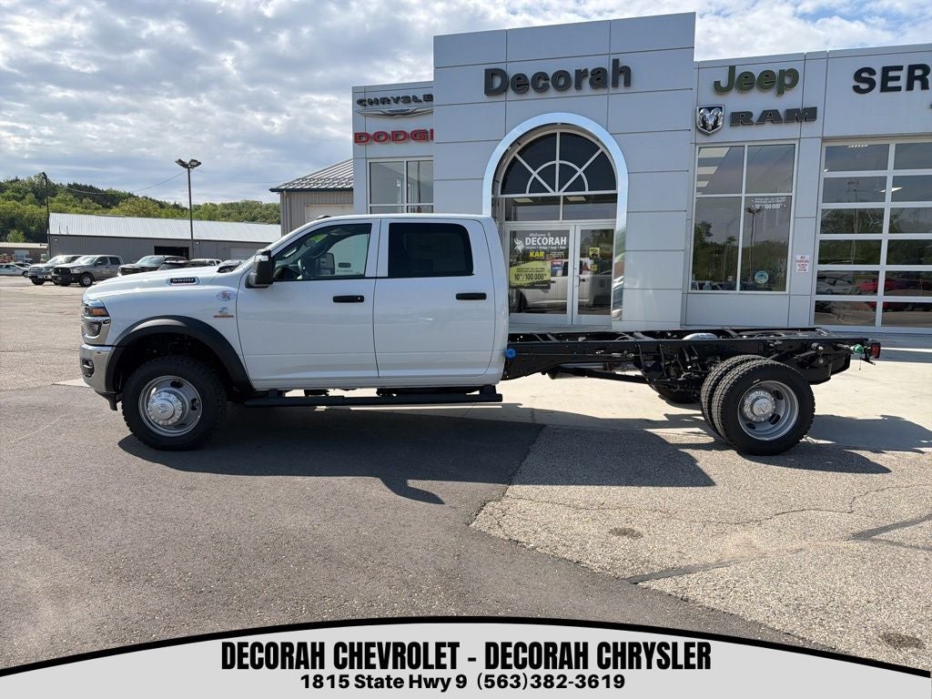 2026 RAM Ram 5500 Chassis Cab RAM 5500 TRADESMAN CHASSIS CREW CAB 4X4 84' CA