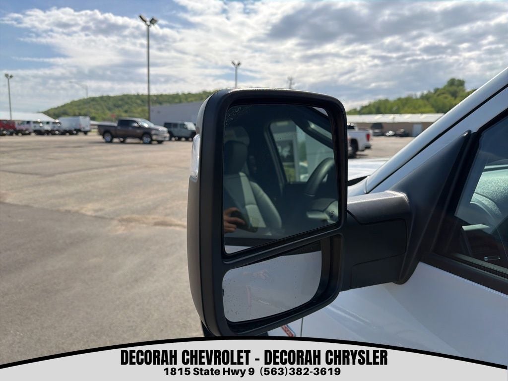 2026 RAM Ram 5500 Chassis Cab RAM 5500 TRADESMAN CHASSIS CREW CAB 4X4 84' CA