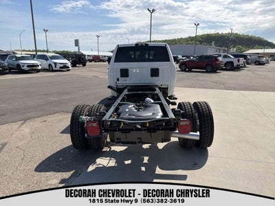 2026 RAM Ram 5500 Chassis Cab RAM 5500 TRADESMAN CHASSIS CREW CAB 4X4 84' CA