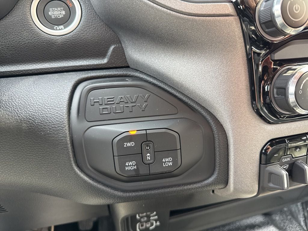 2026 RAM Ram 3500 Chassis Cab RAM 3500 TRADESMAN CREW CAB CHASSIS 4X4 60' CA